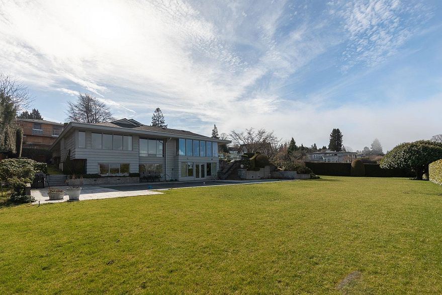 1516 Wesbrook Crescent
