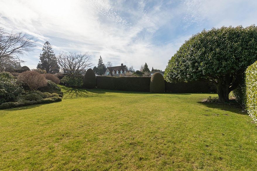 1516 Wesbrook Crescent