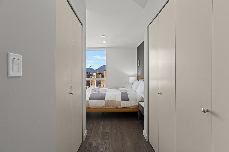 1006 189 Keefer Street