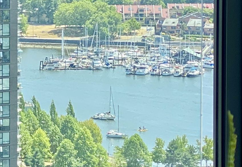 2301 889 Pacific Street