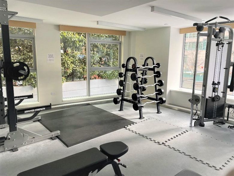 2301 889 Pacific Street