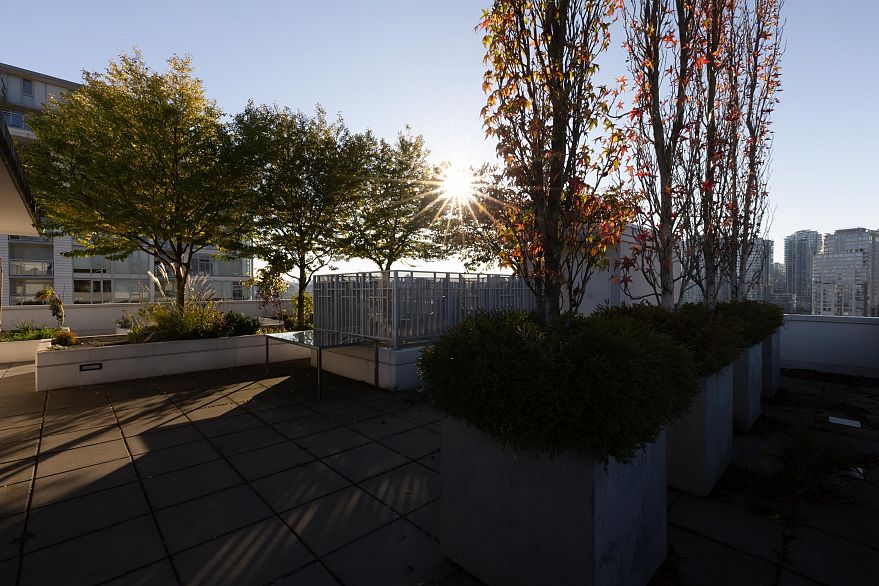 1006 189 Keefer Street