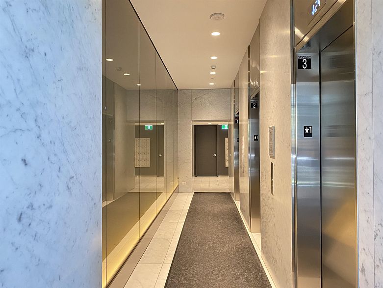 2301 889 Pacific Street