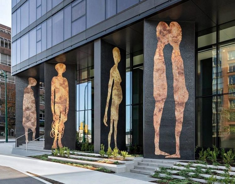 2301 889 Pacific Street