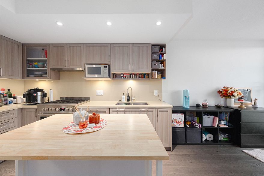 2503 5470 Ormidale Street