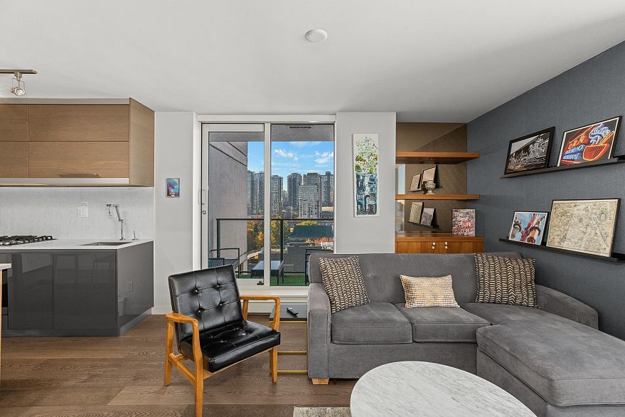 1006 189 Keefer Street