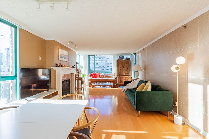 801 1132 Haro Street