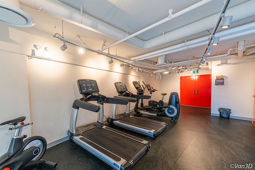 809 180 E 2nd Avenue