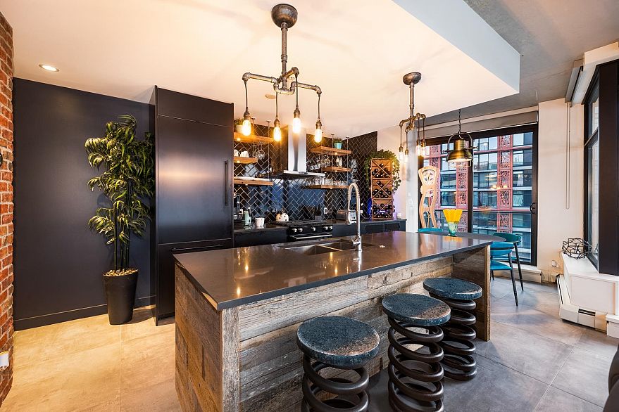 2909 108 W Cordova Street