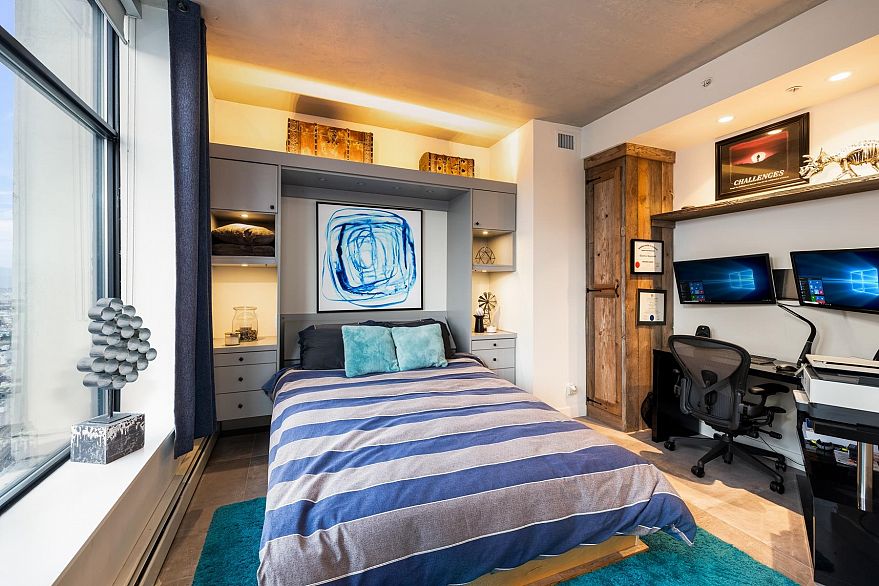 2909 108 W Cordova Street