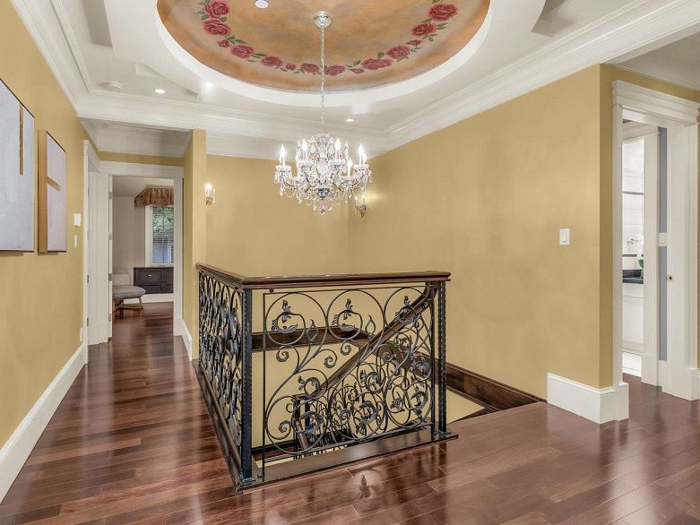 6037 Churchill Street