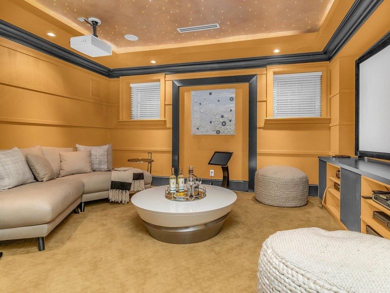 6037 Churchill Street