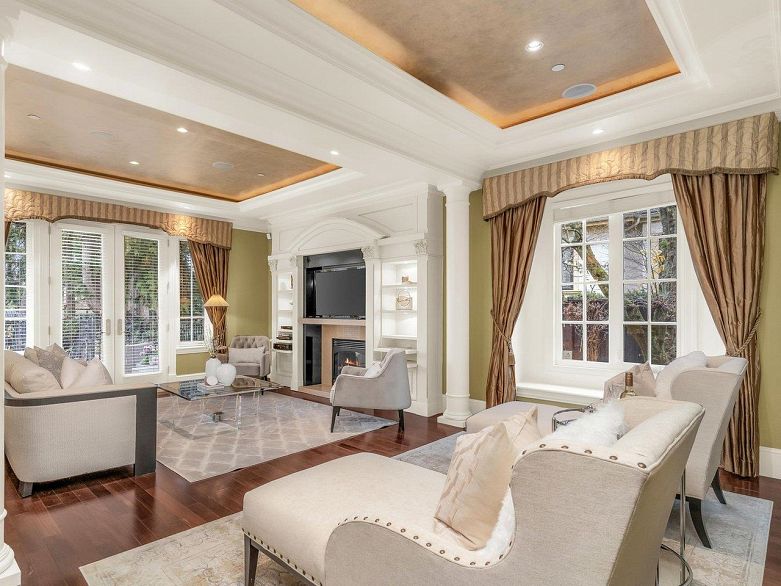 6037 Churchill Street