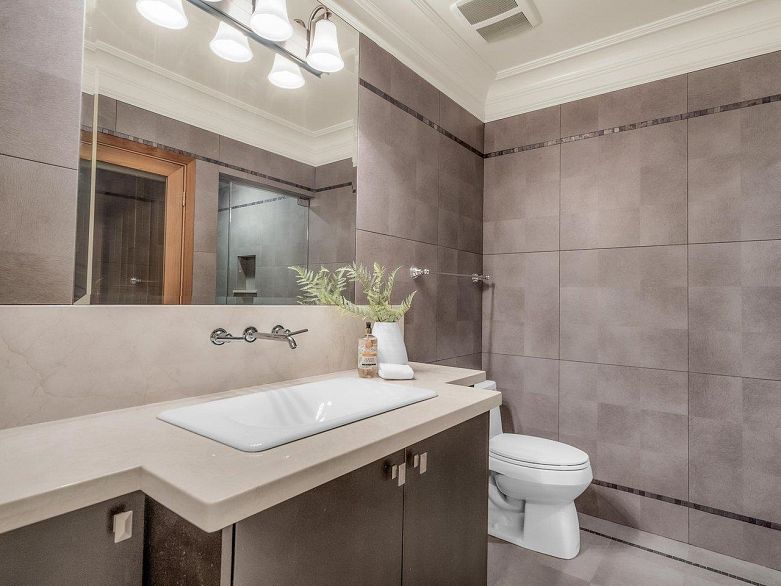 6037 Churchill Street