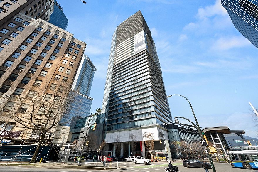 2808 1011 W Cordova Street