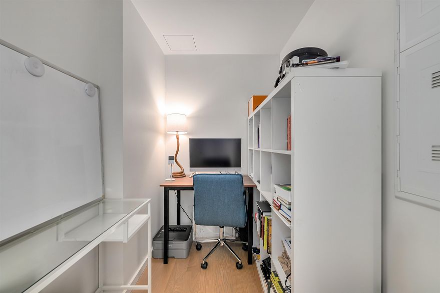 4102 1151 W Georgia Street