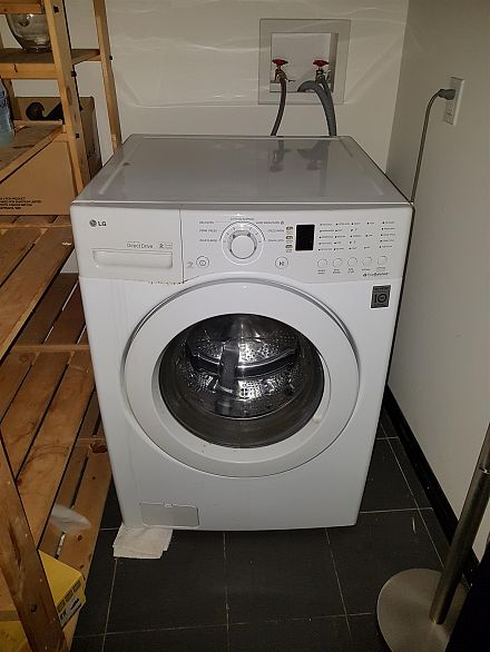 302 921 Thurlow Street