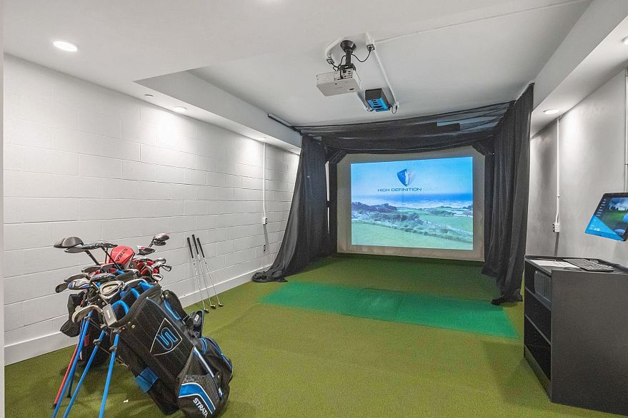 3809 1480 Howe Street