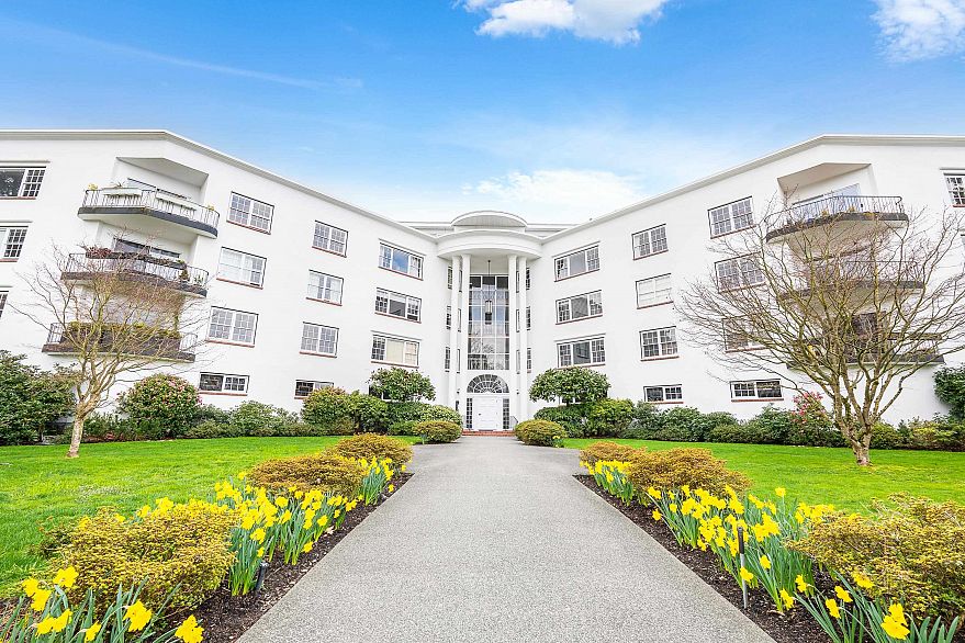 320 2890 POINT GREY ROAD, Vancouver BC V6K 1A9