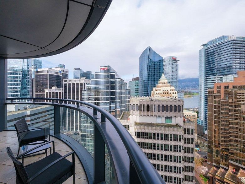 2305 838 W Hastings Street