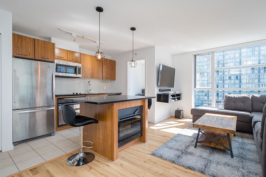 608 1199 SEYMOUR STREET, Vancouver BC V6B 1K3