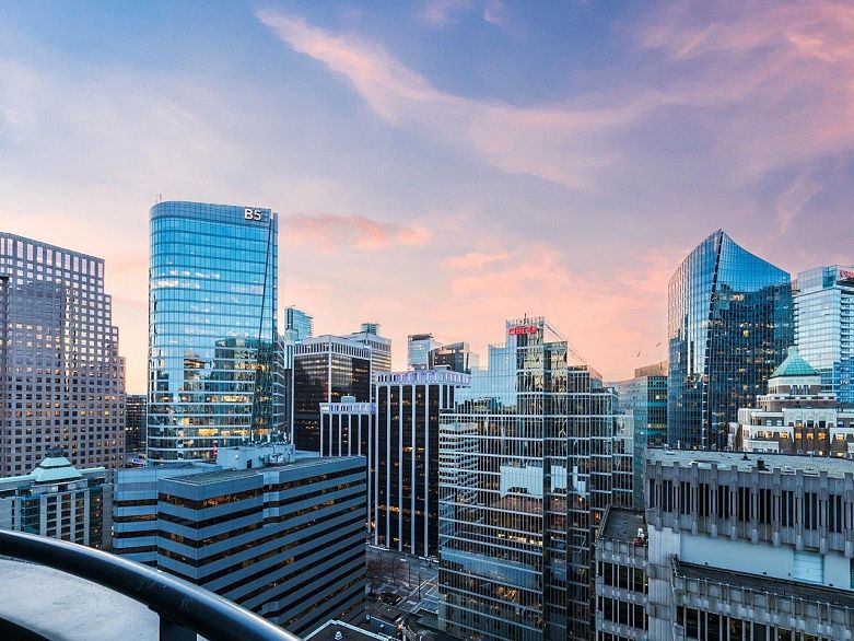 2305 838 W Hastings Street