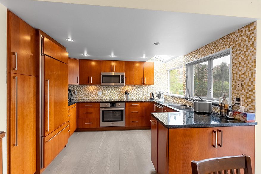 1596 Island Park Walk