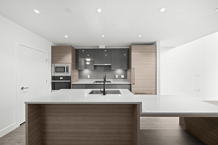 8577 Rivergrass Drive