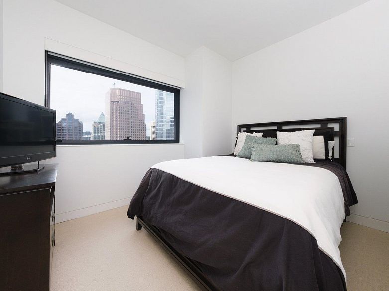 2305 838 W Hastings Street