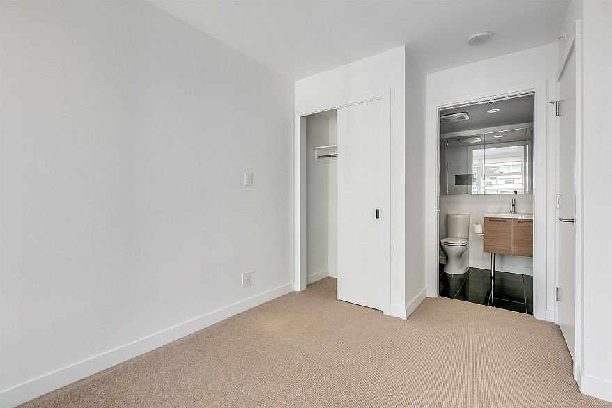 2608 777 Richards Street