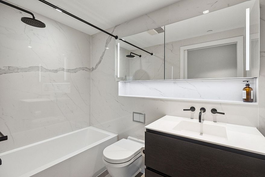 1003 620 Cardero Street