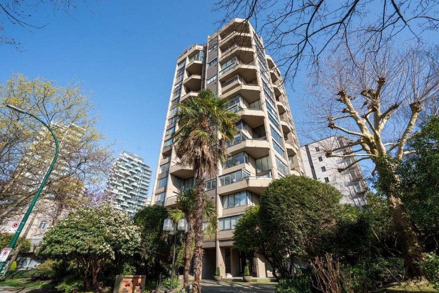 201 1236 Bidwell Street