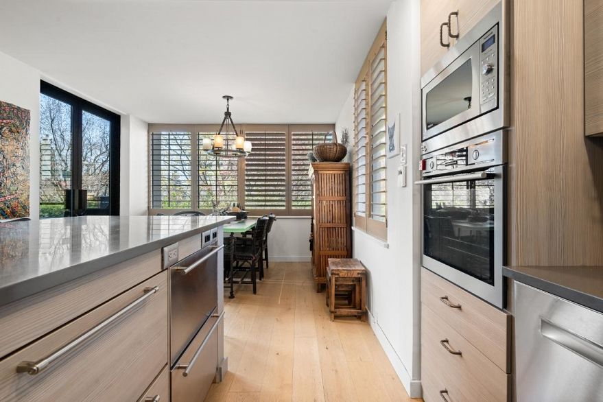 201 1236 Bidwell Street