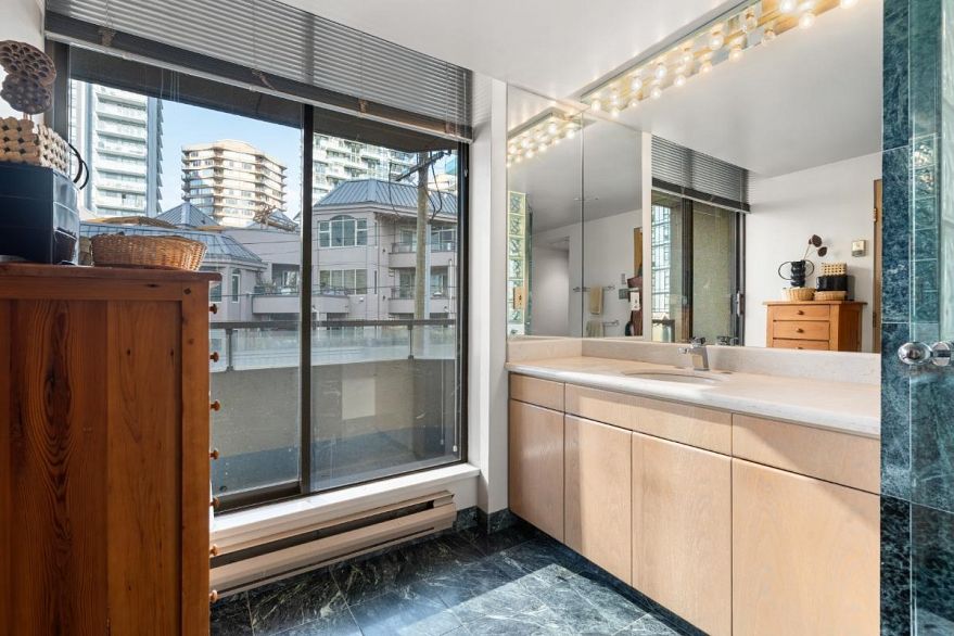 201 1236 Bidwell Street