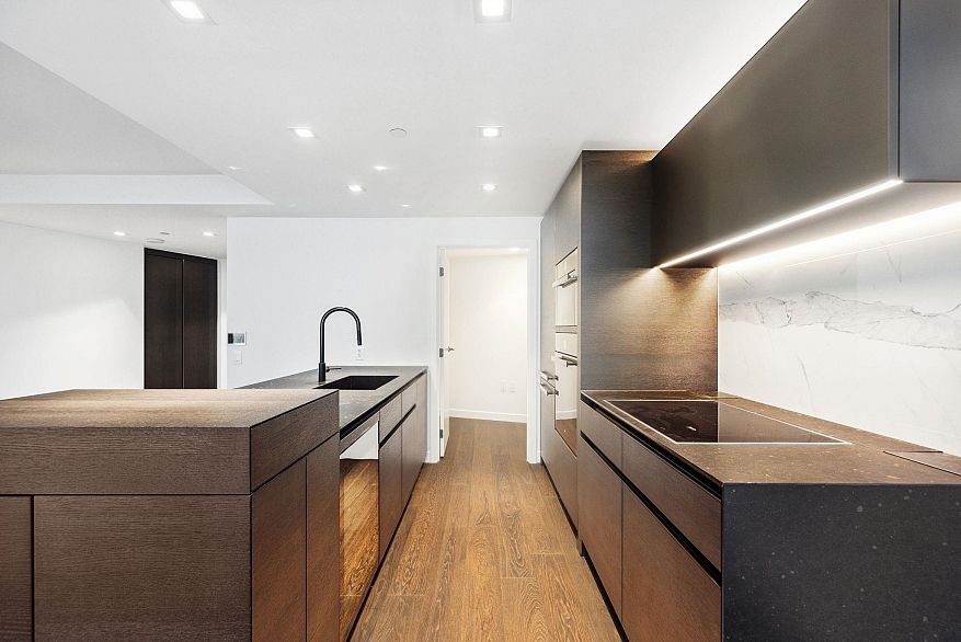 1003 620 Cardero Street