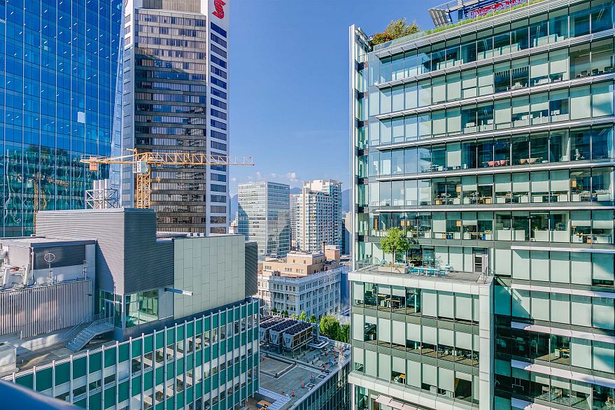 2608 777 Richards Street