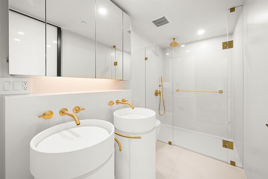 2106 1033 Nelson Street