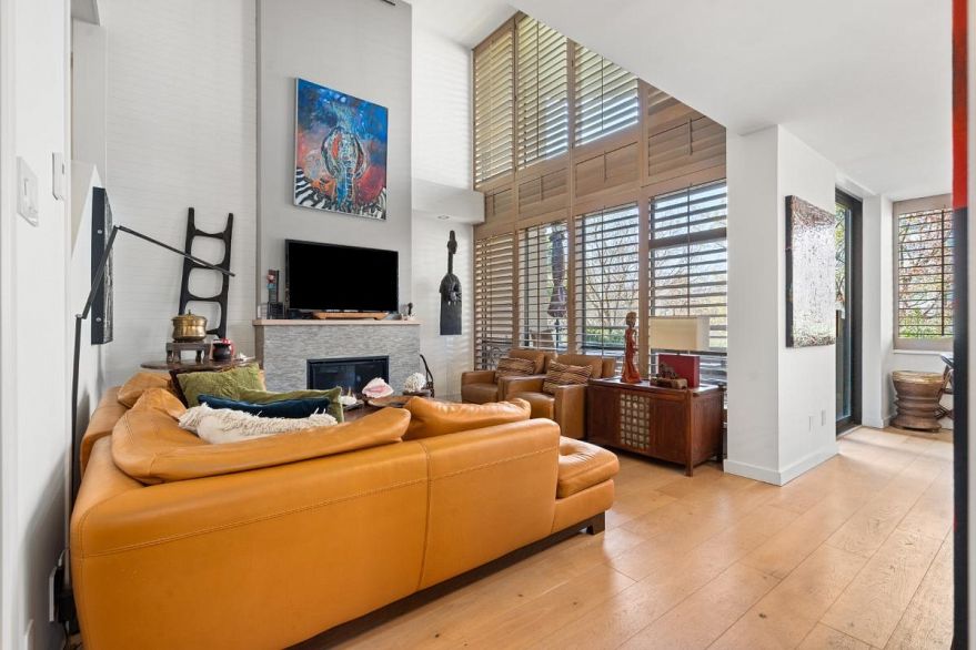 201 1236 Bidwell Street