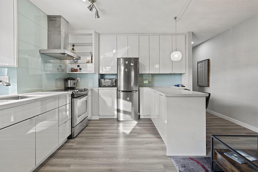 106 1988 E 37TH AVENUE, Vancouver BC V5P 1G1