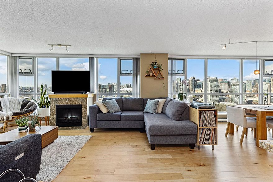 2102 125 MILROSS AVENUE, Vancouver BC V6A 0A1