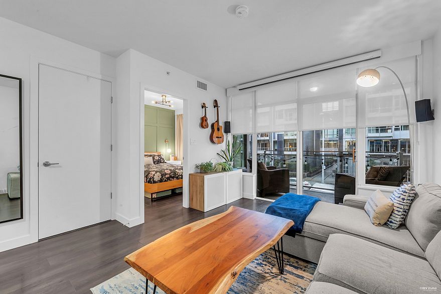 205 111 E 1ST AVENUE, Vancouver BC V6A 0E9