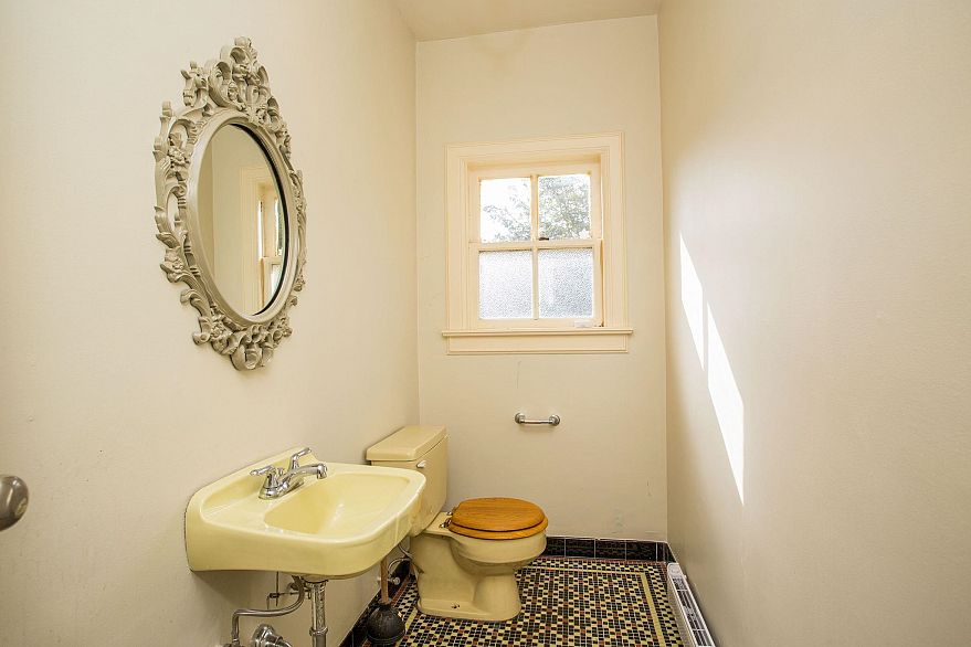 1850 SW Marine Drive