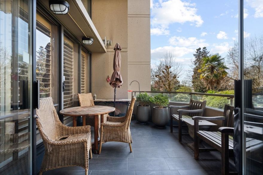 201 1236 Bidwell Street