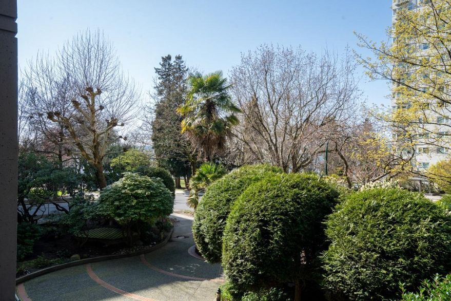 201 1236 Bidwell Street