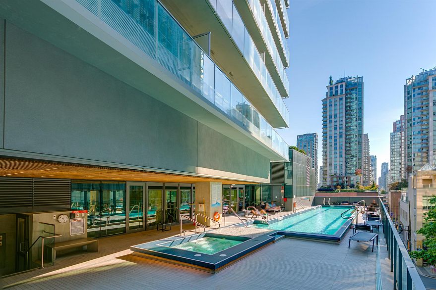 2608 777 Richards Street