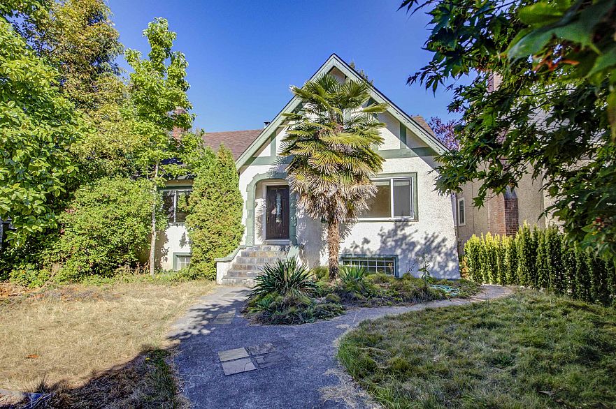 4679 13TH AVENUE, Vancouver BC V6R 2V6