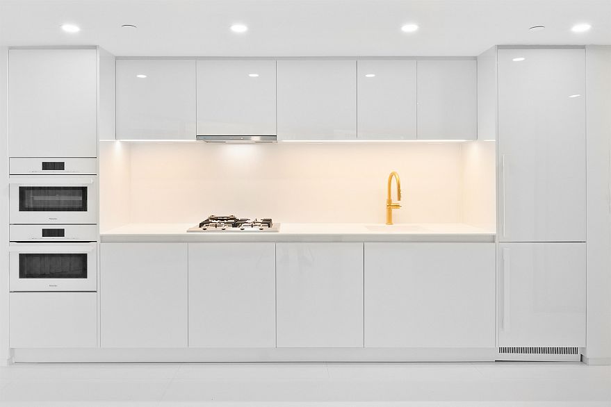 707 1033 Nelson Street