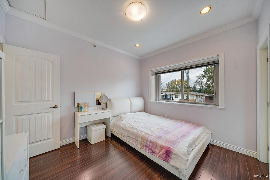 3576 E Georgia Street