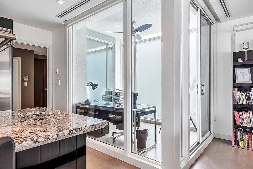 101 1139 W Cordova Street