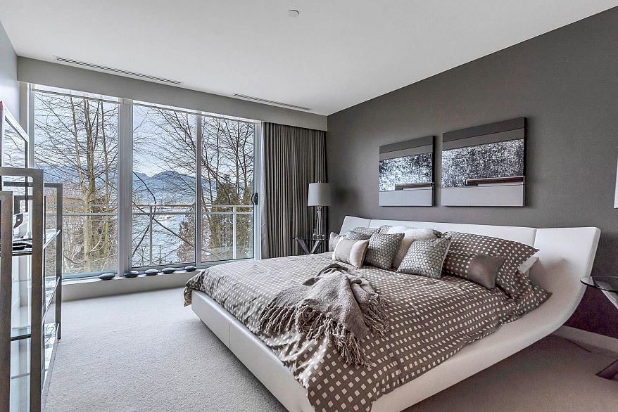 101 1139 W Cordova Street